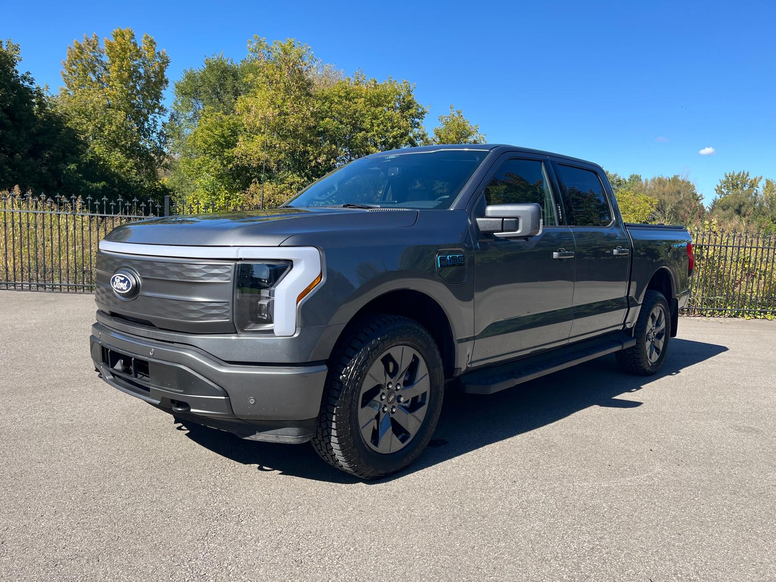 2025 FORD F-150 Lightning
